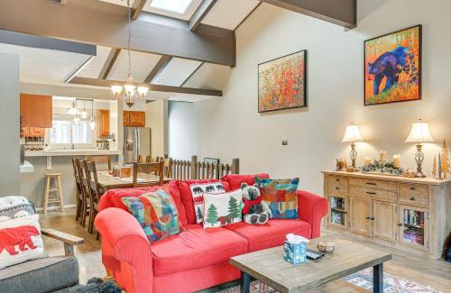 Incline Village Apartamento | 5 Mi to Lake Access Incline Village Condo with Deck