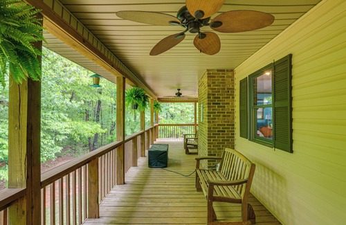Tigerville Casa | 5 Mi to Lake Robinson: BBQ-Ready Home w/ Pool