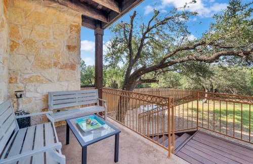 Cardinal Hills Casa | 5 Mi to Lake Travis Pet-Friendly Home with Yard!