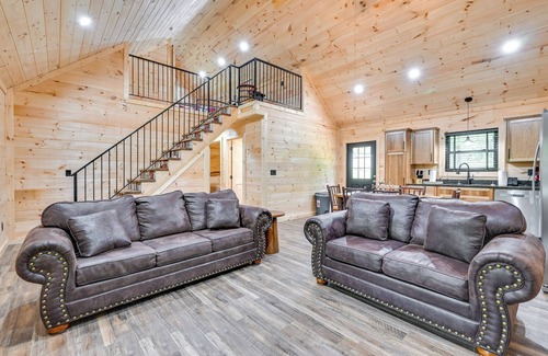 Cave City Cabina | 5 Mi to Mammoth Cave: Peaceful Retreat w/ Fire Pit