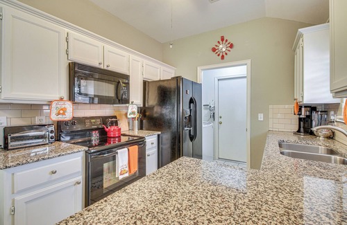 Norman Casa | 5 Mi to University of Oklahoma: Home w/ Patio!