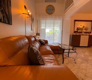 Mont Vergna Apartamento | 5 min Orient Bay, spacious condo - Idolem résidence unité 1 - 57 rue du Mont Vernon 1