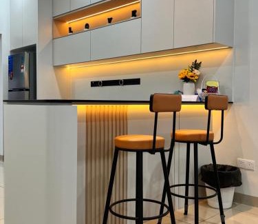 Batu Pahat Casa | 5 min to AeonBig , Old Street, BP Mall & D Garden Batu Pahat