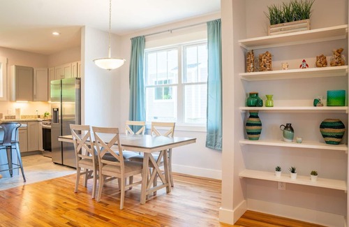 Oakley Casa | 5 min to Biltmore & 10 to Downtown. New adorable neighborhood.