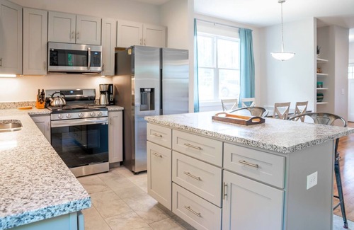 Oakley Casa | 5 min to Biltmore & 10 to Downtown. New adorable neighborhood.