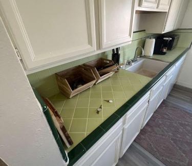 Bountiful Apartamento | 5 Mins off i15 City Park PickleBall Courts