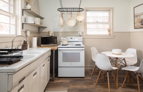 Asheville Casa | 5 mins to downtown Asheville, 3 mins to RAD and breweries, 10 min to Biltmore