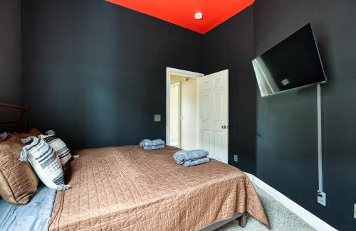 Metropolitan Casa | 5 mins to DT, Forsyth & Starland - Mini Gym - Balcony - Parking