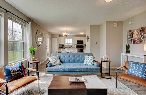 Noblesville Casa | 5 Mins to Ruoff! Dog Friendly! Large back yard!