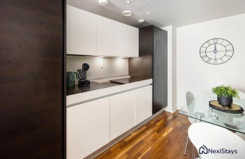 St Luke's Apartamento | 5 Mins Walk to Moorgate, Tranquil City Retreat