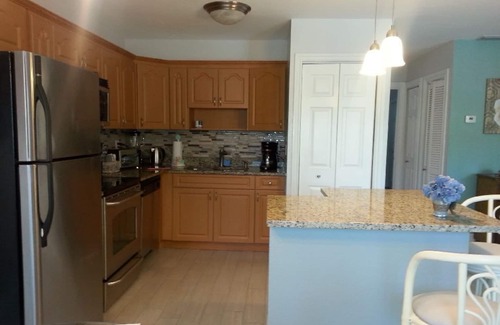 Gulf Gate Estates Condominio | 5 minutos en coche a n. Siesta Key 1/1 Condo grande. La piscina climatizada