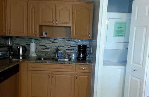 Gulf Gate Estates Condominio | 5 minutos en coche a n. Siesta Key 1/1 Condo grande. La piscina climatizada