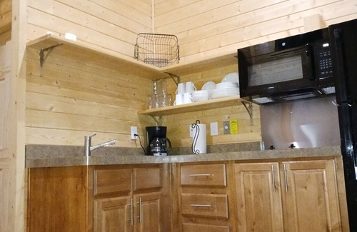 Chester Cabina | 5 minutes to Lake Almanor! Cozy cabin -Brand new construction!