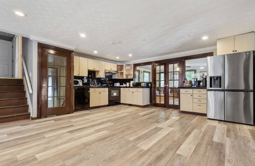 Duluth Casa | 5 minutes to shopping mall restaurants and highway