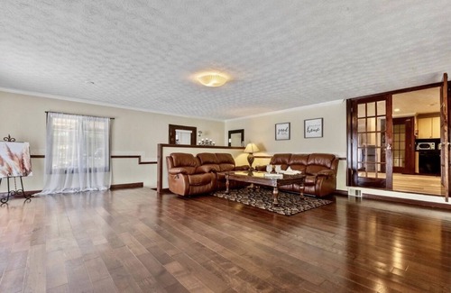 Duluth Casa | 5 minutes to shopping mall restaurants and highway