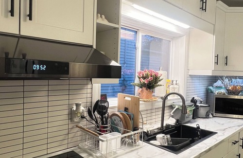 Algoma District Casa | Peacefully elegant 1bedroom/ 1 Bathroom house in Sault Ste. Marie