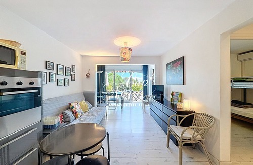 Le Lavandou Chalet De Esquí | 5-person house with pool and beach access