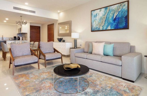 Santa Rosa Apartamento | 5 Star Resort w/ Luxurious, Gorgeous Suites. Diff size rooms & all inclusive opt
