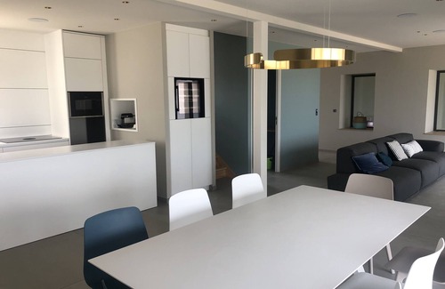 Finistere Casa | VILLA BENEFICIOS VISTA ALTA AL MAR