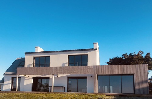 Finistere Casa | VILLA BENEFICIOS VISTA ALTA AL MAR