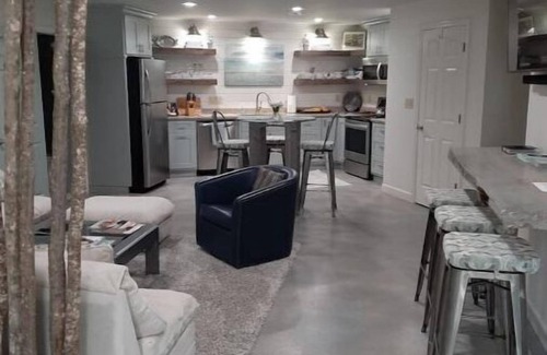 New London Apartamento | 5 Star Waterfront Luxury Vacation Apartment