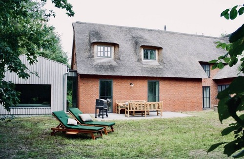 Rodenas Casa | 5* thatched roof house Ziegelmacher Achten 6600sqm natural garden with pond and outdoor sauna