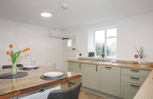 Llandwrog Cabaña | 5 The Crescent