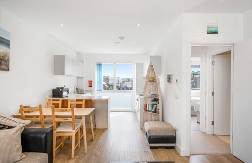 Perranporth Casa | 5 The Dunes - a house that sleeps 4 guests in 2 bedrooms