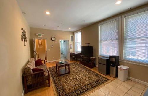 Downtown Baltimore Apartamento | 501 Cozy Apartment near Baltimore Inner Harbor!