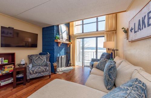 Harper Casa | 505F - Lakefront 3 Level Condo with 3 Bedrooms, 2 Baths