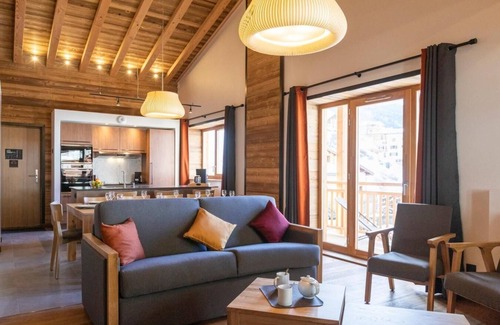 Lanslevillard Apartamento | A 50m de las pistas de esquí, fitness, piscina, sauna, hammam, balcón, chimenea o estufa a leña, tv