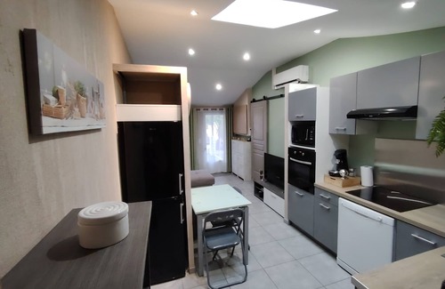 Vitrolles Apartamento | 50m2 of Peace in the Heart of Vitrolles