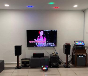 Bayan Lepas Casa | 50PAX 9BR Villa Kids Swimming Pool, KTV, BBQ n Pool Tables near SPICE Arena Penang 9800 SQFT