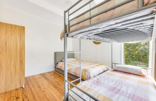 Narooma Casa | 52 Ballingalla Street, Narooma