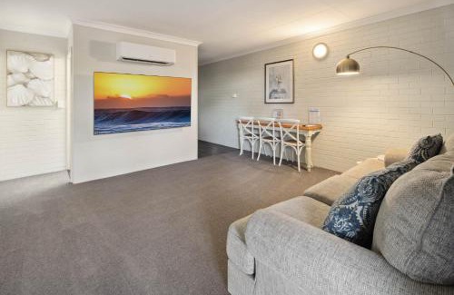 Urangan Hotel | 549 Apartments