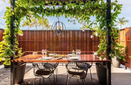 Urangan Hotel | 549 Apartments