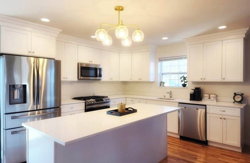 Amityville Casa | 57 Commerce Summary: