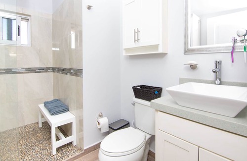 Comondú Condominio | 5a Main floor condo, pool right outside your patio, 5 minutes to beach