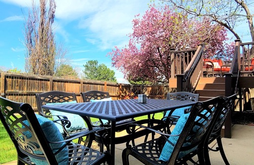 Northglenn Casa | 5bedrooms! Next to Park! Near Dining, Shops & Rec Center; Easy Access Downtown!