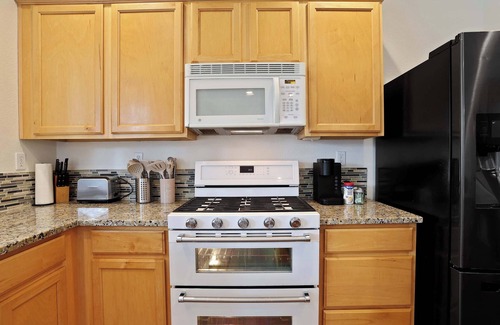 West Sacramento Casa | 5BR/3BA Central and Spacious Oasis Near the River