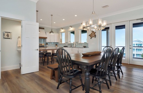 Seagrass Casa | 5BR, Beach View, Elevator, Comm Pool, North Cape