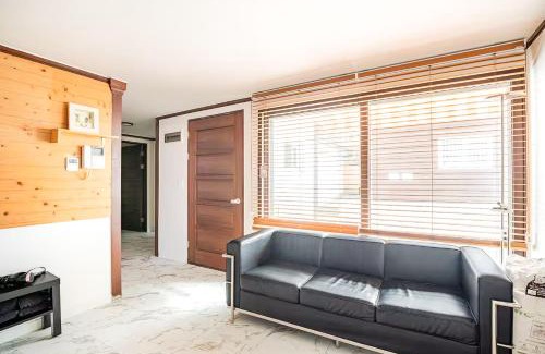 Jung-gu Casa | 5BR Family House, Myeongdong 7 minutes, Gwanghwamun 10 minutes, Namsan view, Patio