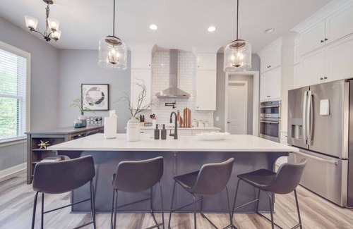 Rock Hill Casa | 5BR Farmhouse Lake Retreat—Pool—Hot Tub—Theater!