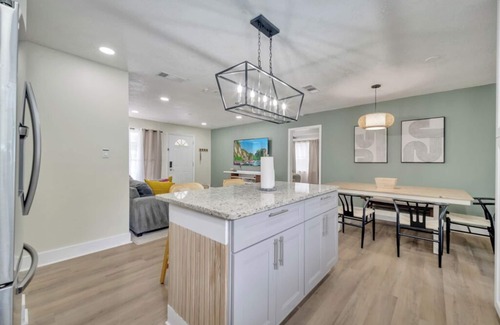 Orlando Casa | 5BR Home w/ Pool & Big Yard Near Universal Studios