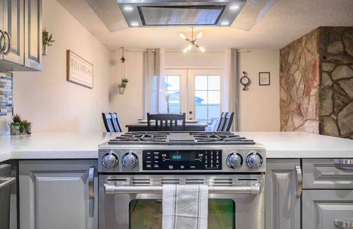 Paradise Casa | Casa 5BR con alberca, juegos, asador Cerca del Strip y del aeropuerto