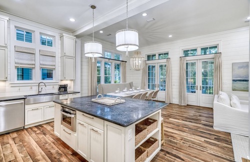 Forest District Casa | 5 BR Watercolor Oasis in Forest District. Beach Club Access, Golf Carts, Pools, Bikes, and More.