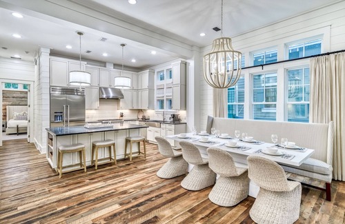 Forest District Casa | 5 BR Watercolor Oasis in Forest District. Beach Club Access, Golf Carts, Pools, Bikes, and More.