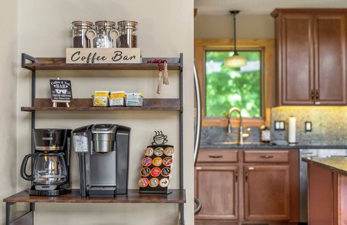 The Galena Territory Cabina | 5KINGBed 5 Bath~Upscale~Views~Games~Fire pit~Hot Tub~Theater~Pets~Luxe Amenities