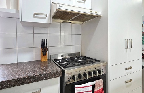 Unley Casa | 5min CBD Park setting, Walk to shops Glorious cafes and Transport 3bed 2bath