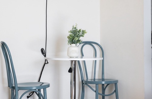 Ravenswood Apartamento | 5min to Wrigley, Aragon | Quiet Workdesk | Zencity